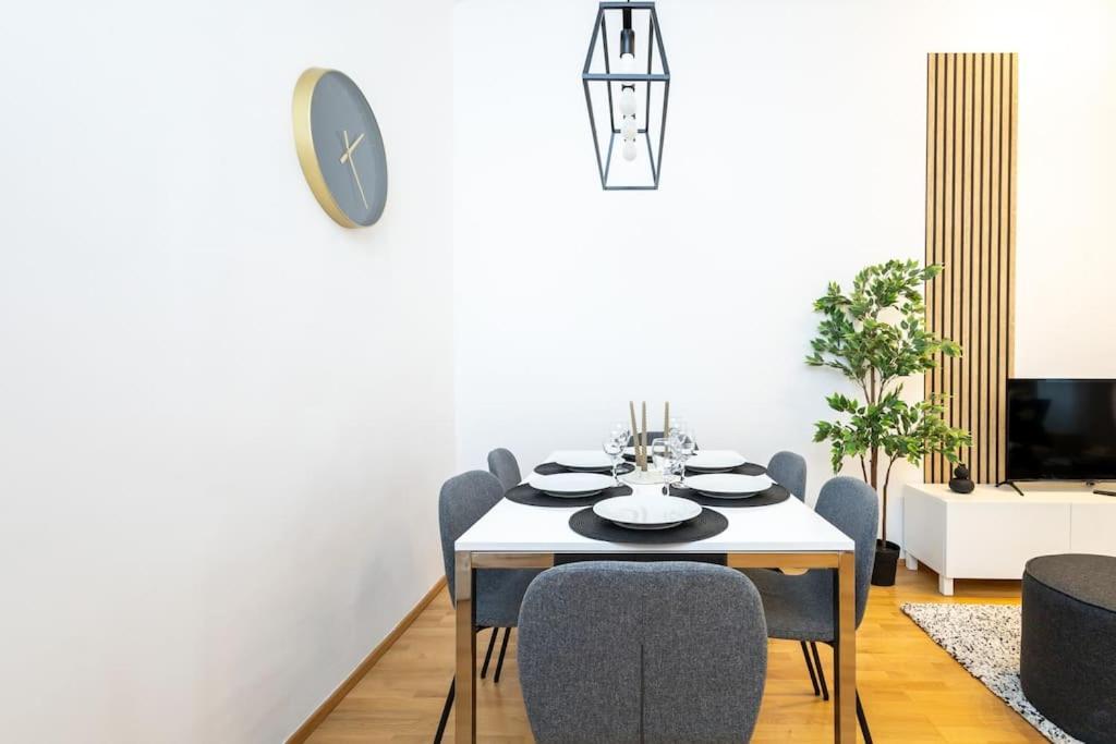 Orestaliving - Spacious 2Br On The Danube Canal Βιέννη Εξωτερικό φωτογραφία