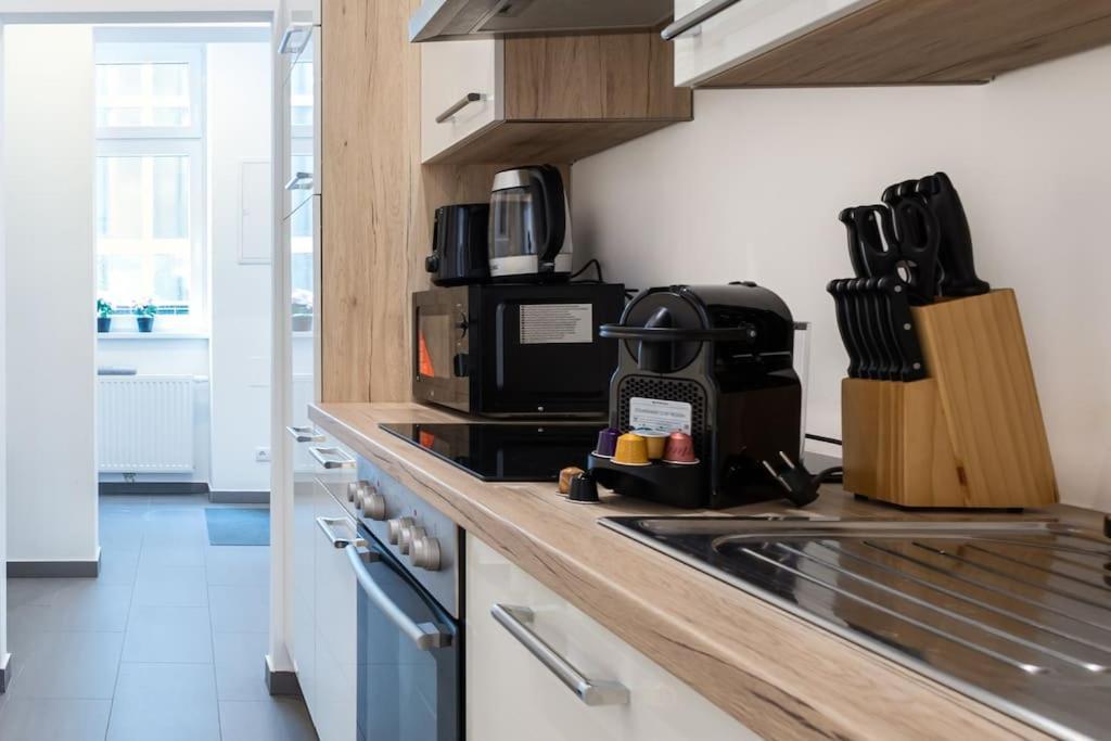 Orestaliving - Spacious 2Br On The Danube Canal Βιέννη Εξωτερικό φωτογραφία